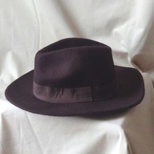 Felt hat